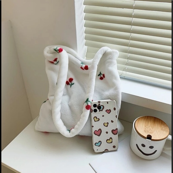 SHEIN Cherry Graphic Fluffy Shoulder Bag - Picture 6 of 12